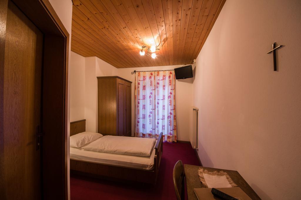 Gasthof Loewen Nova Levante Habitación foto